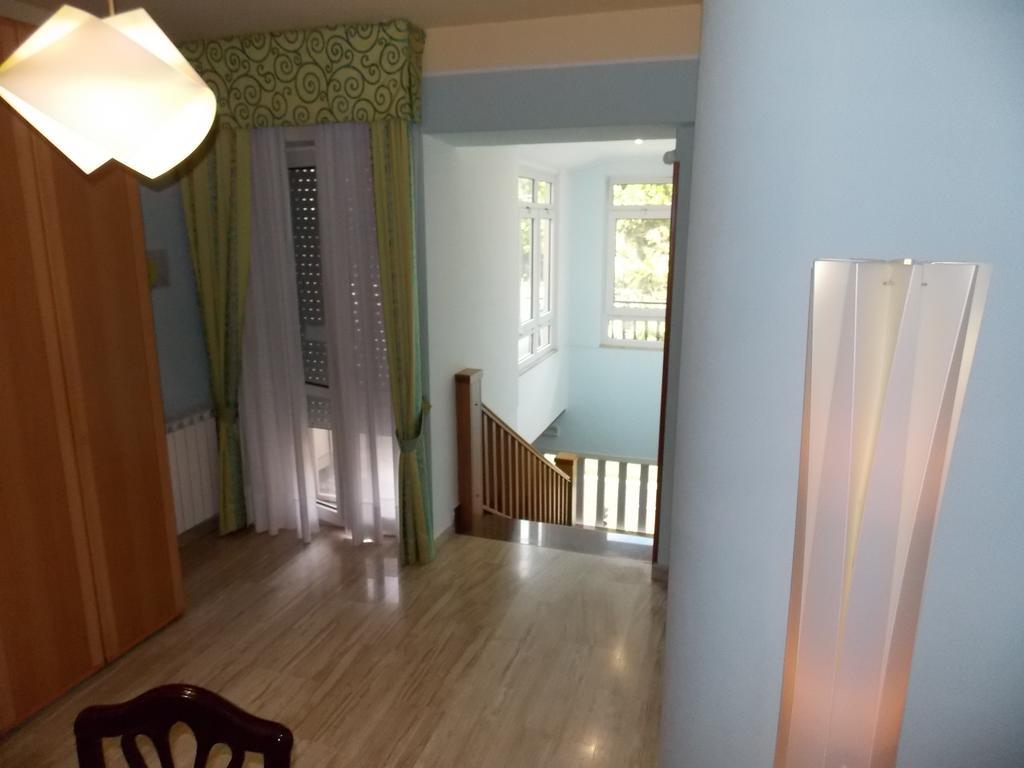 Hotel Villa Aurora Latina Esterno foto
