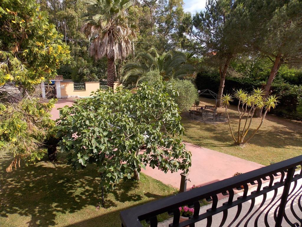 Hotel Villa Aurora Latina Esterno foto